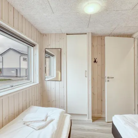 בית נופש Lovely In With Sauna