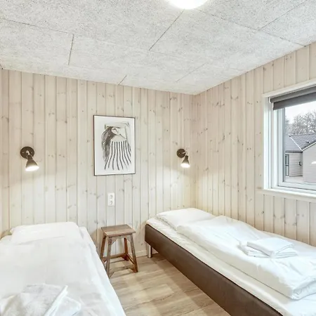 Дом отдыха Lovely In With Sauna *