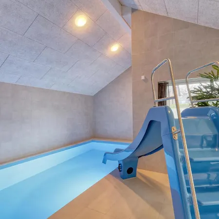 Lovely In With Sauna